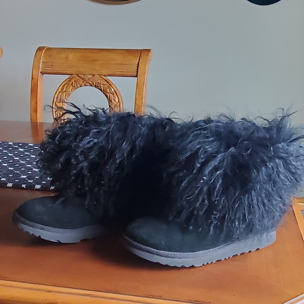 Ugg boots Mongolian fur booties in black